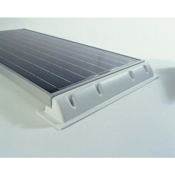 wil jij zonnepanelen op je camper of caravan bevestigen? deze spoilers helpen je daarbij